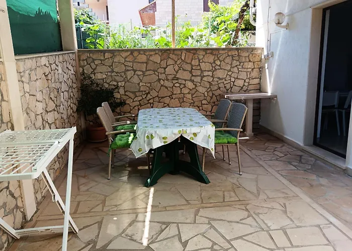 Vanja Povlja (Brac)